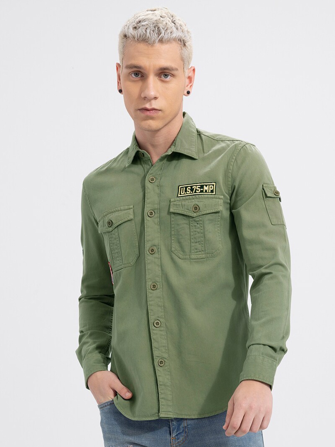 

Snitch Olive Green Long Sleeves Slim Fit Cotton Cargo Shirt