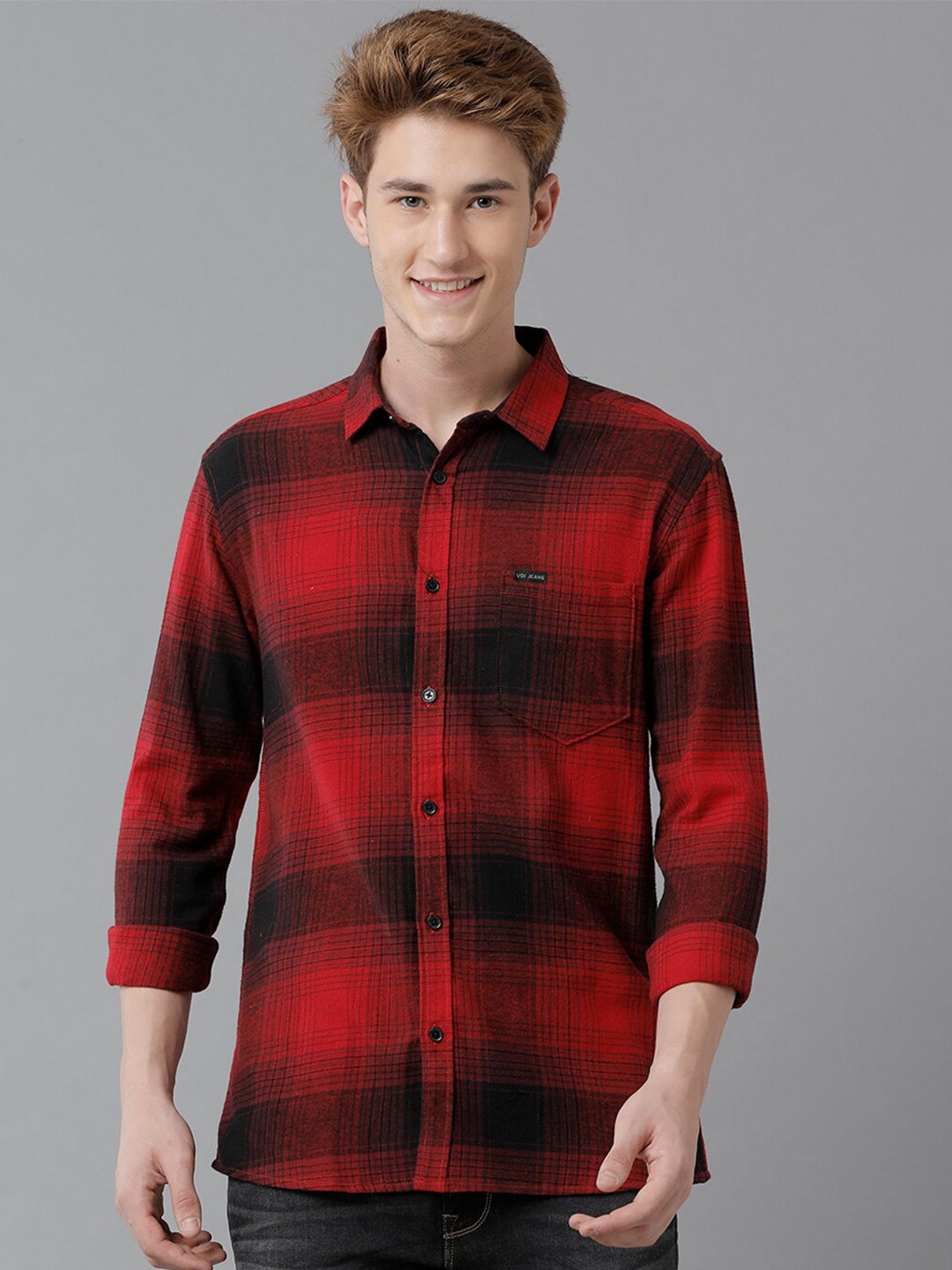 

Voi Jeans Checked Spread Collar Slim Fit Opaque Pure Cotton Casual Shirt, Red