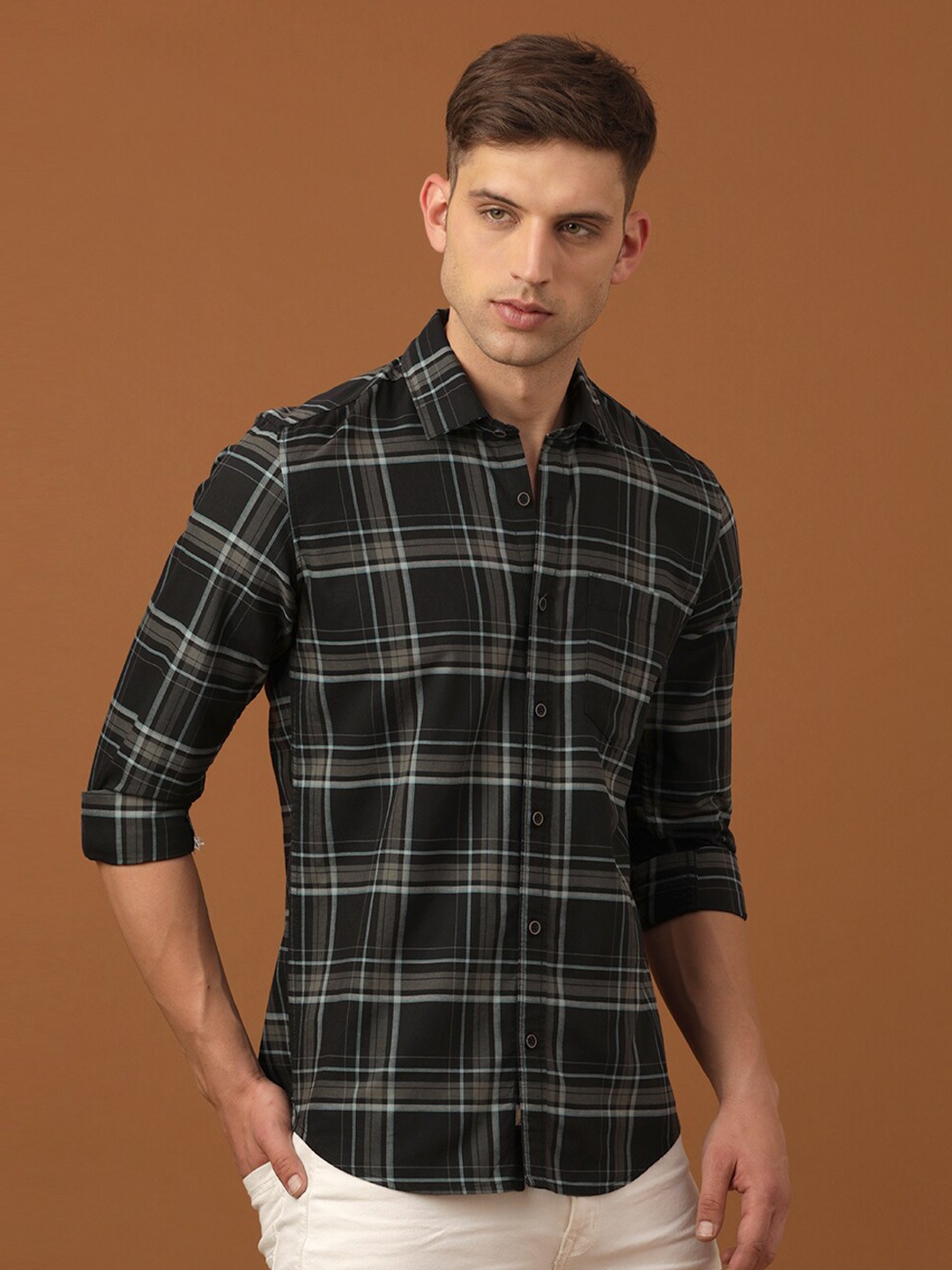 

FOGA Tartan Checked Spread Collar Pure Cotton Casual Shirt, Black