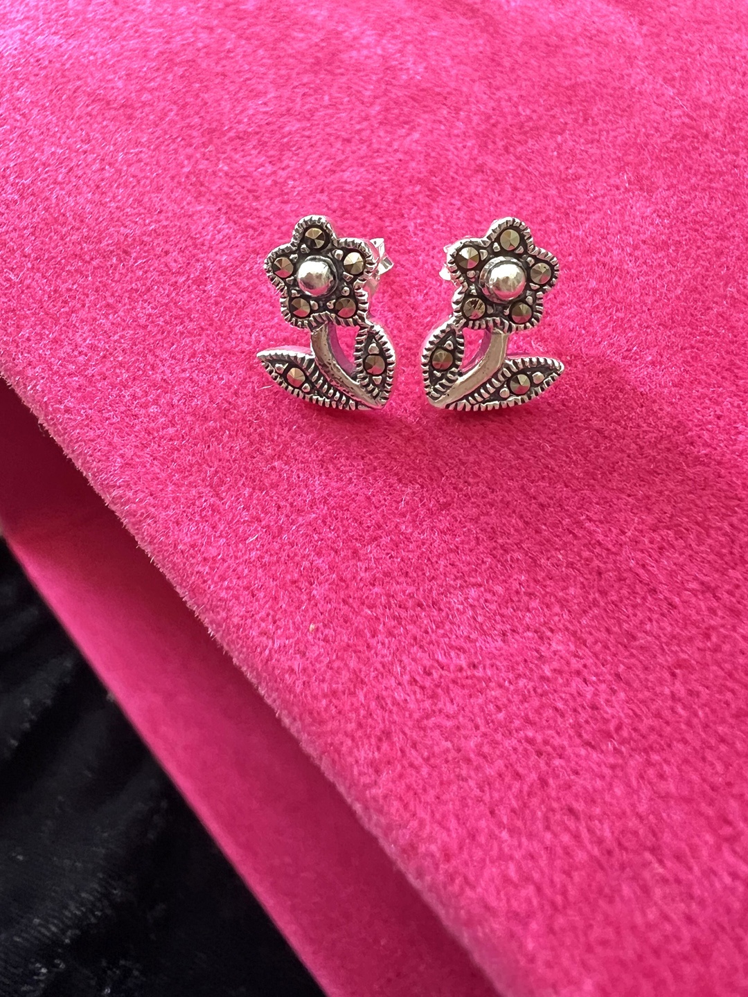 

Arte Jewels Silver-Plated Floral Stud Earrings