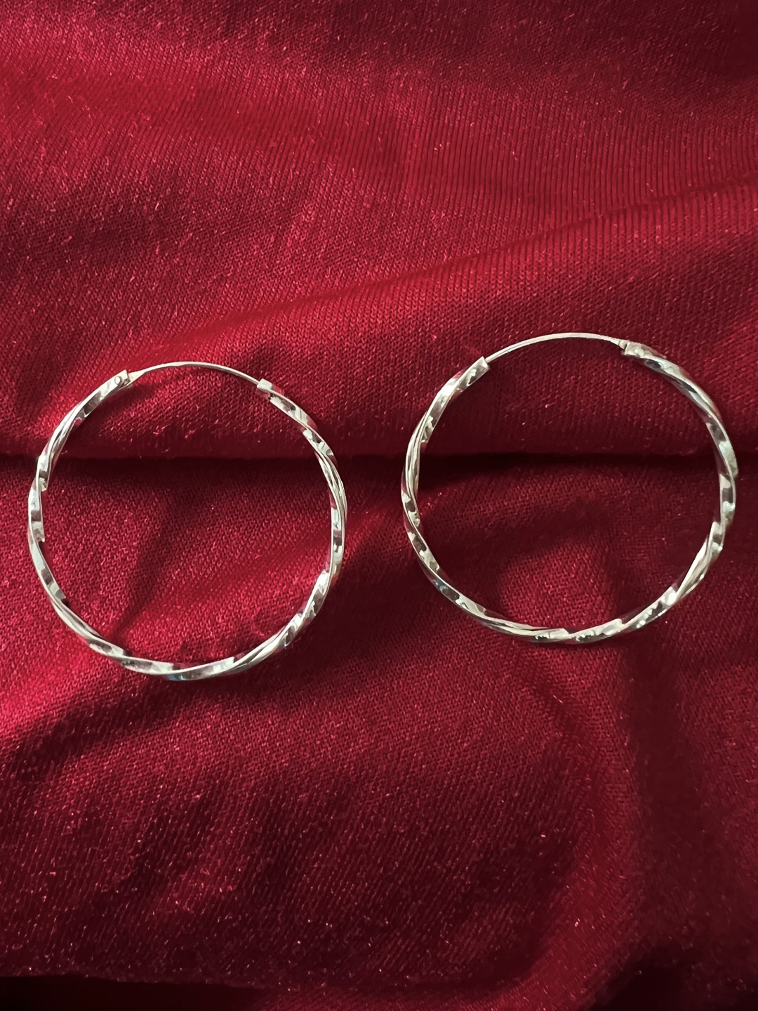 

Arte Jewels Sterling Silver Hoop Earrings