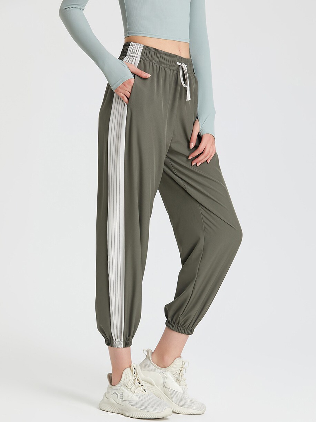 

JC Collection Women Regular Fit Dry Fit Joggers, Green