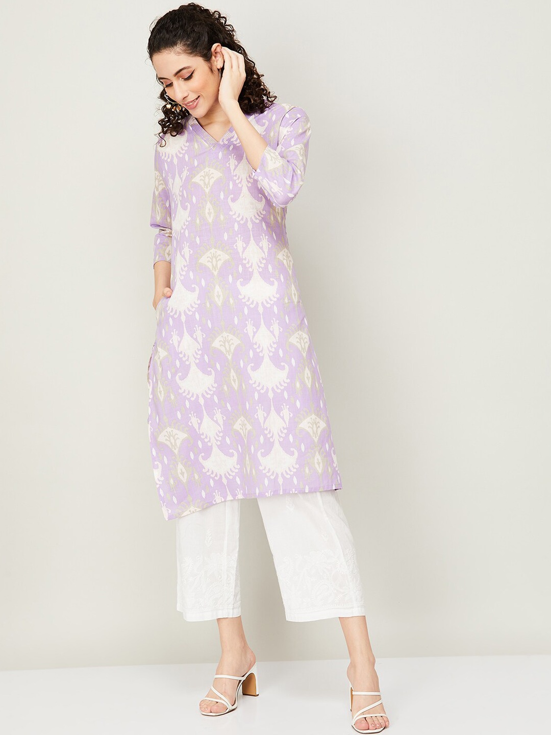 

Melange by Lifestyle Ethnic Motifs Printed Regular Kurta, Lavender
