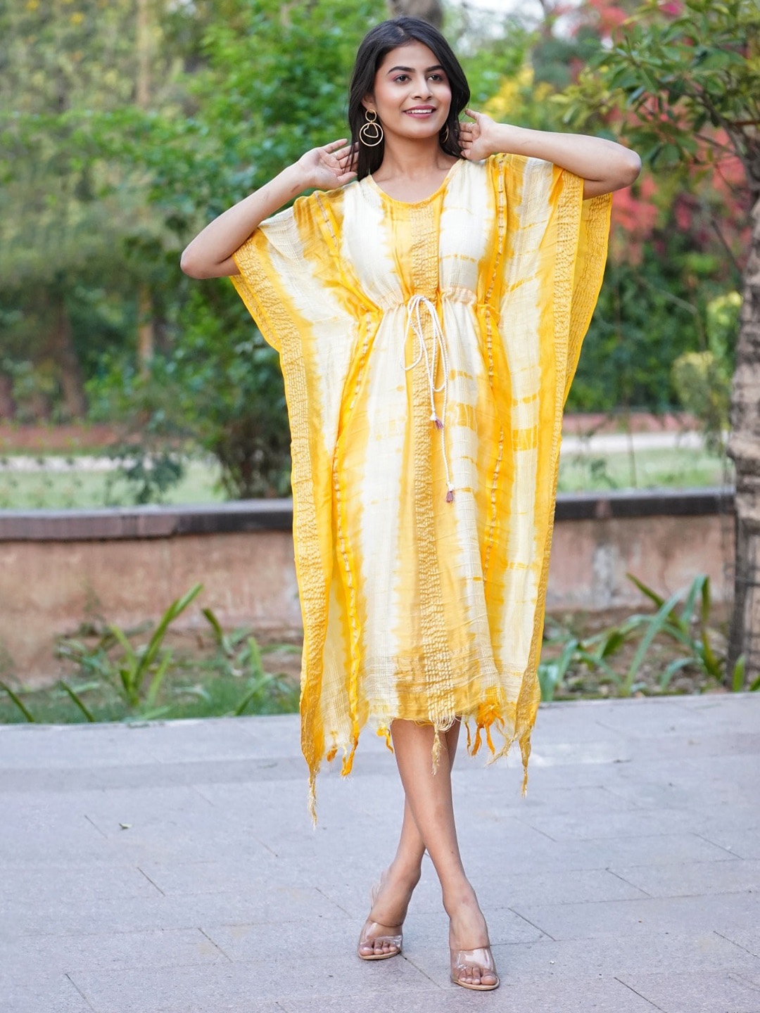 

Kesarya Dyed Kimono Sleeves Zari Pure Cotton Kaftan Kurta, Yellow