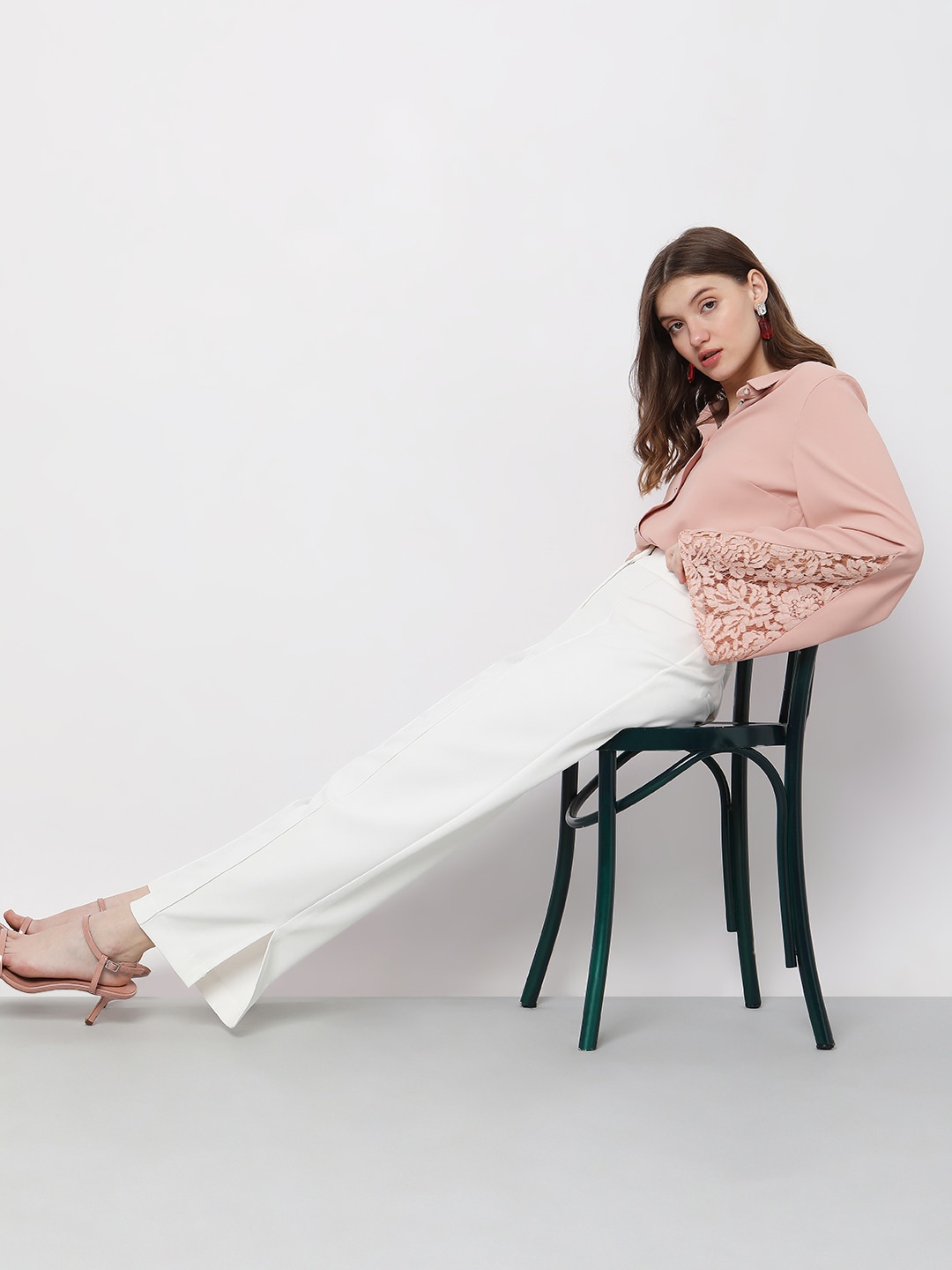

Vero Moda Women Straight Fit High-Rise Trousers, White