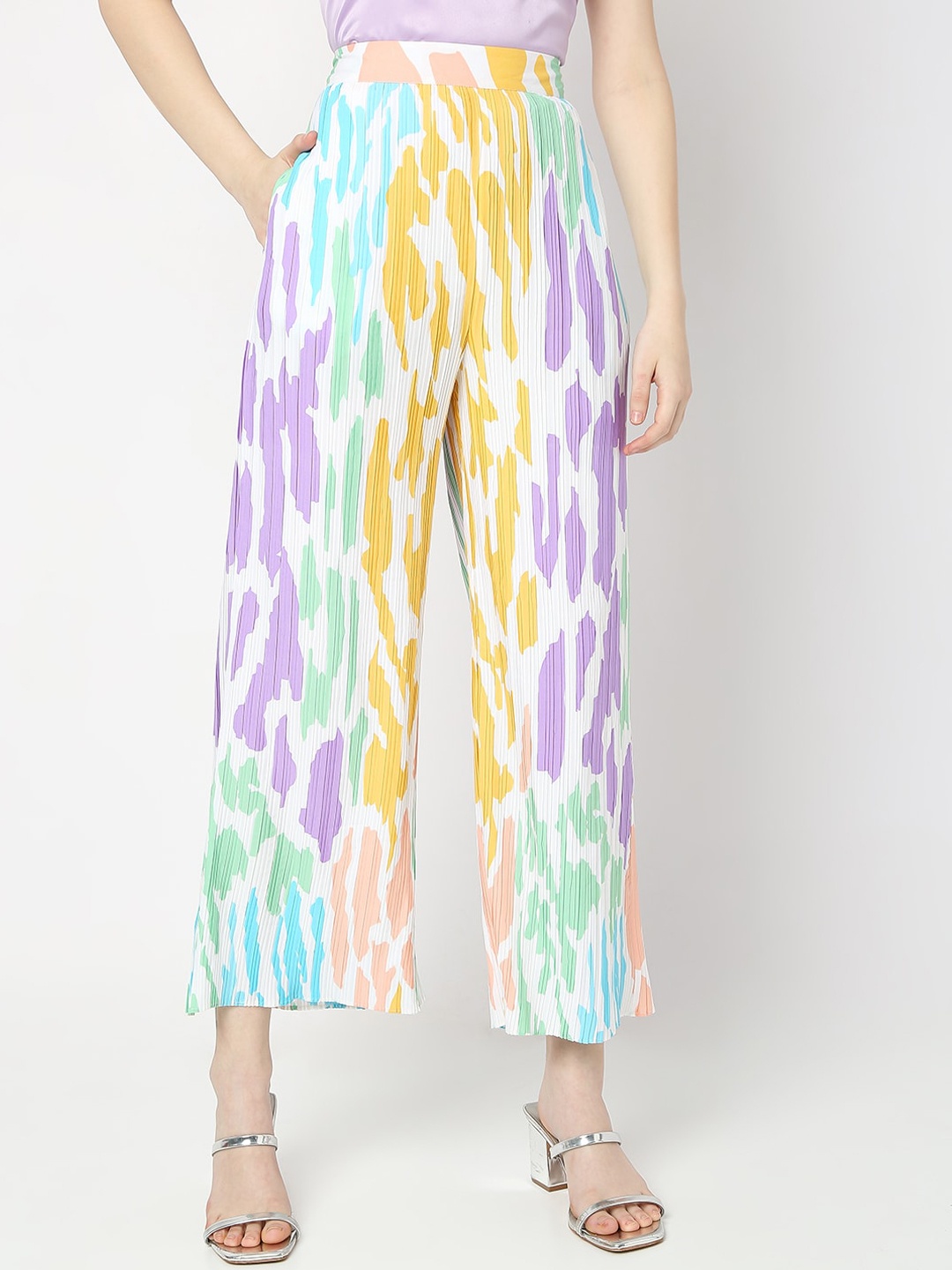 

Vero Moda Women Printed Straight Fit High-Rise Trousers, White