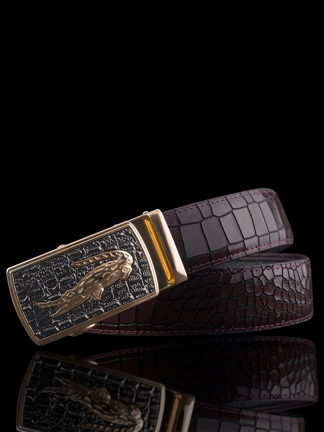 

NAEVE Men Textured Genuine Leather Slider Buckle Belt, Maroon