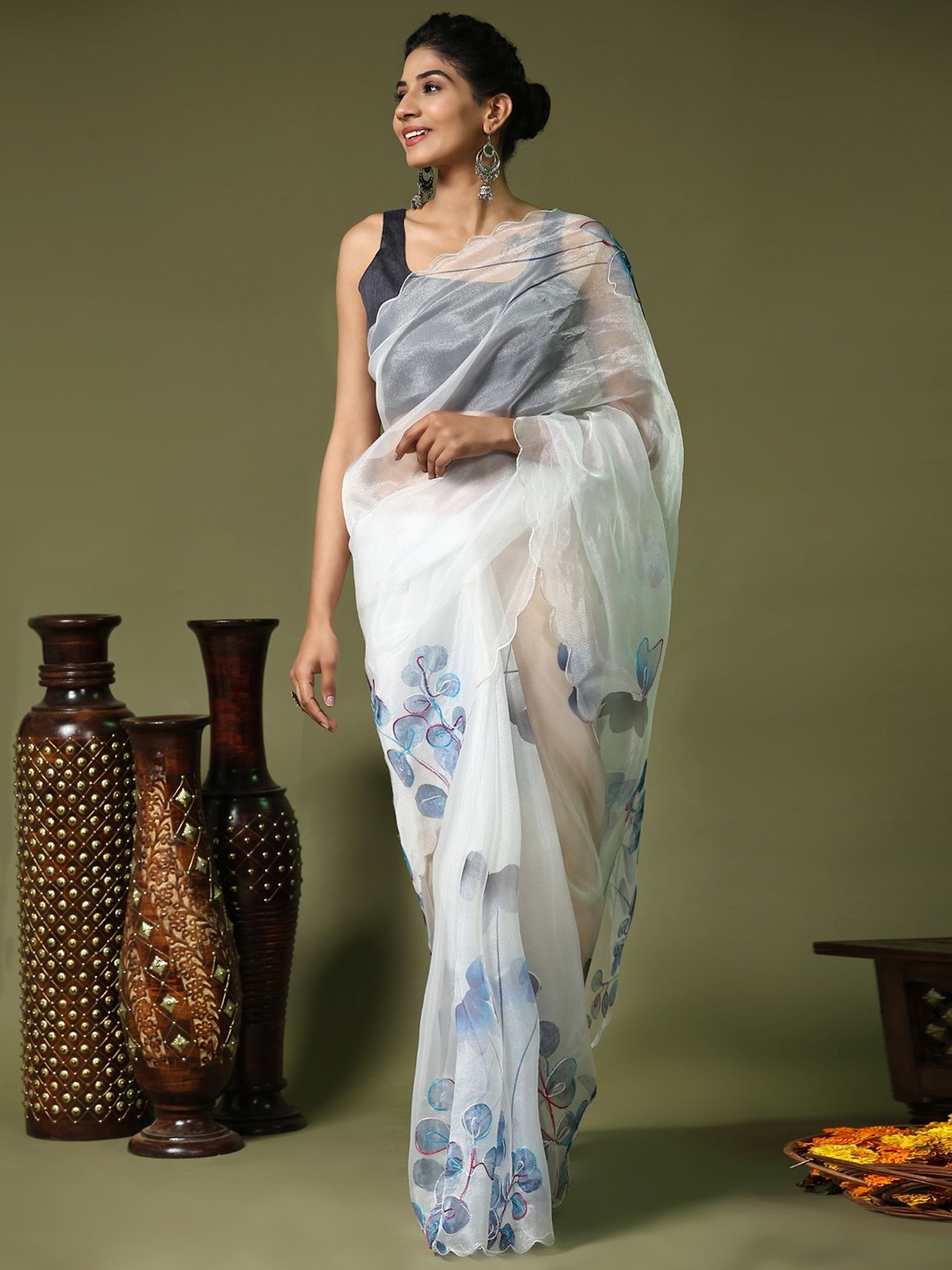 

Vastrasky Global Floral Printed Embroidered Organza Saree, White