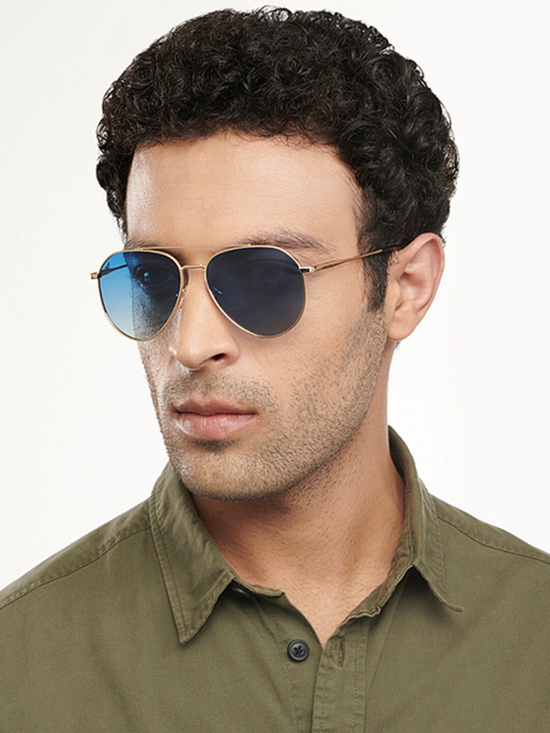 

Vincent Chase by Lenskart Aviator Sunglasses with Polarised and UV Protected Lens 200376, Blue