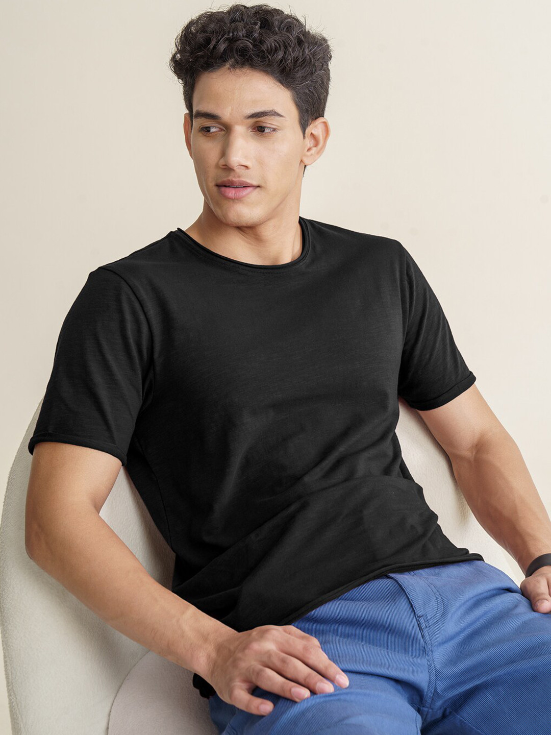 

DAMENSCH Men Round Neck Raw Edge T-shirt, Black