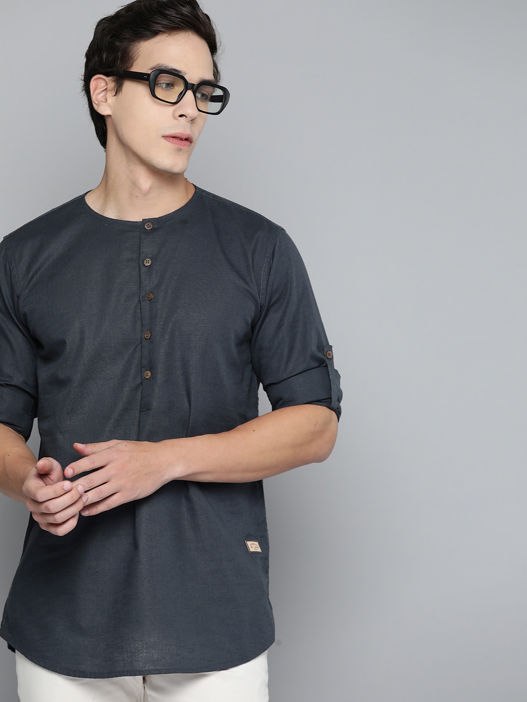

DENNISON Men Solid Linen Kurta, Grey