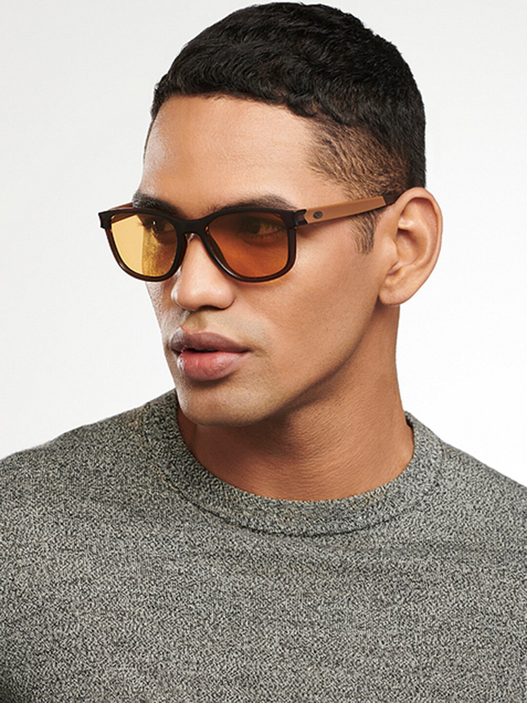

Vincent Chase Adults Wayfarer Sunglasses with Polarised and UV Protected Lens 200451, Yellow