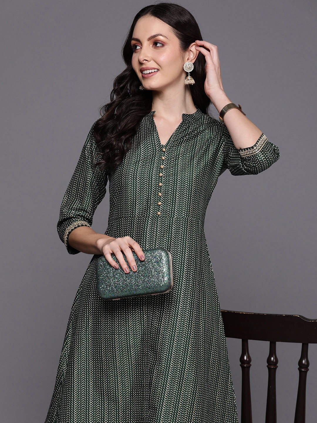 

Indo Era Printed Regular Kurta with Trousers, Green