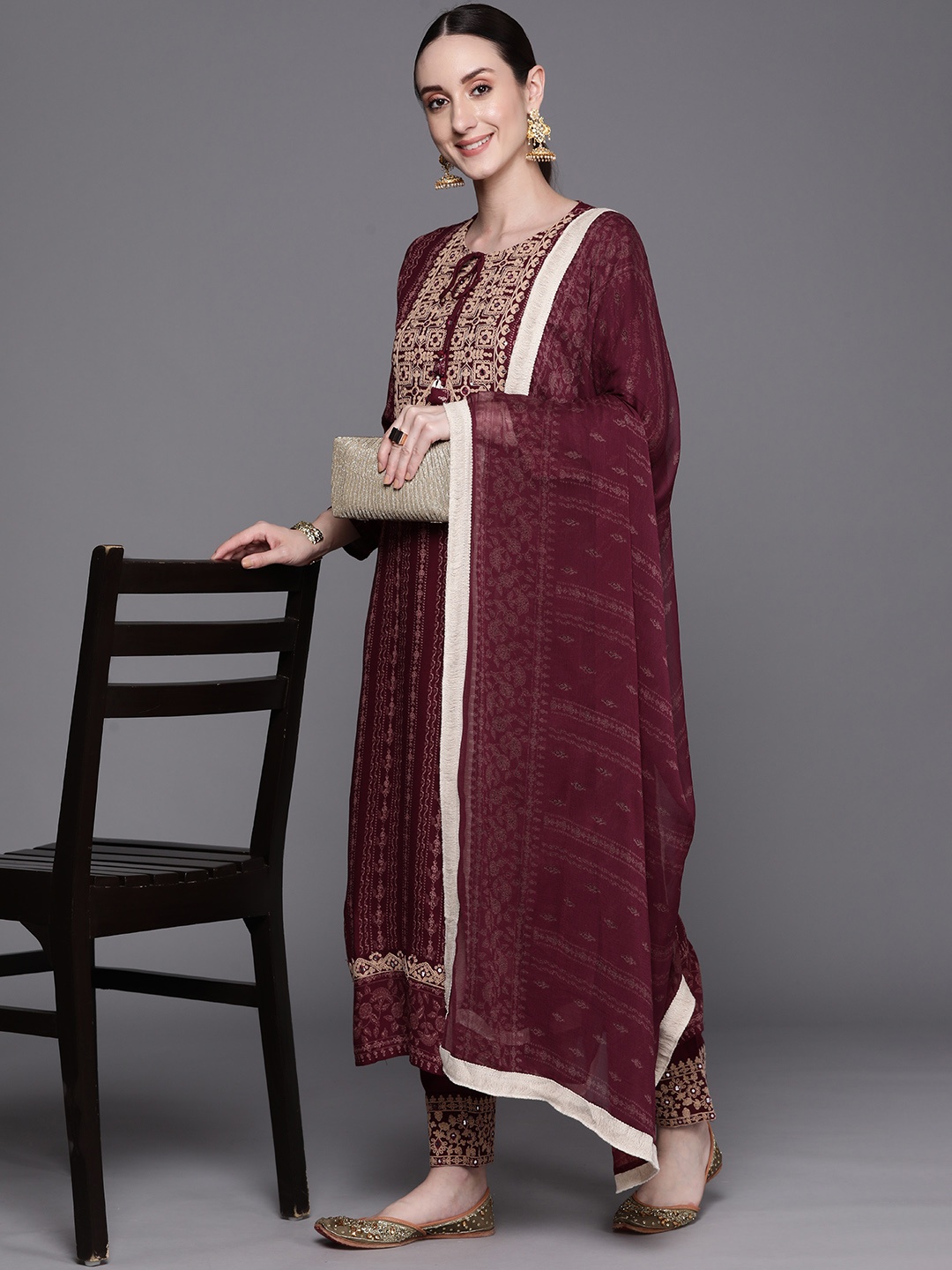 

Indo Era Printed Regular Mirror Work Kurta With Trousers & Dupatta, Burgundy