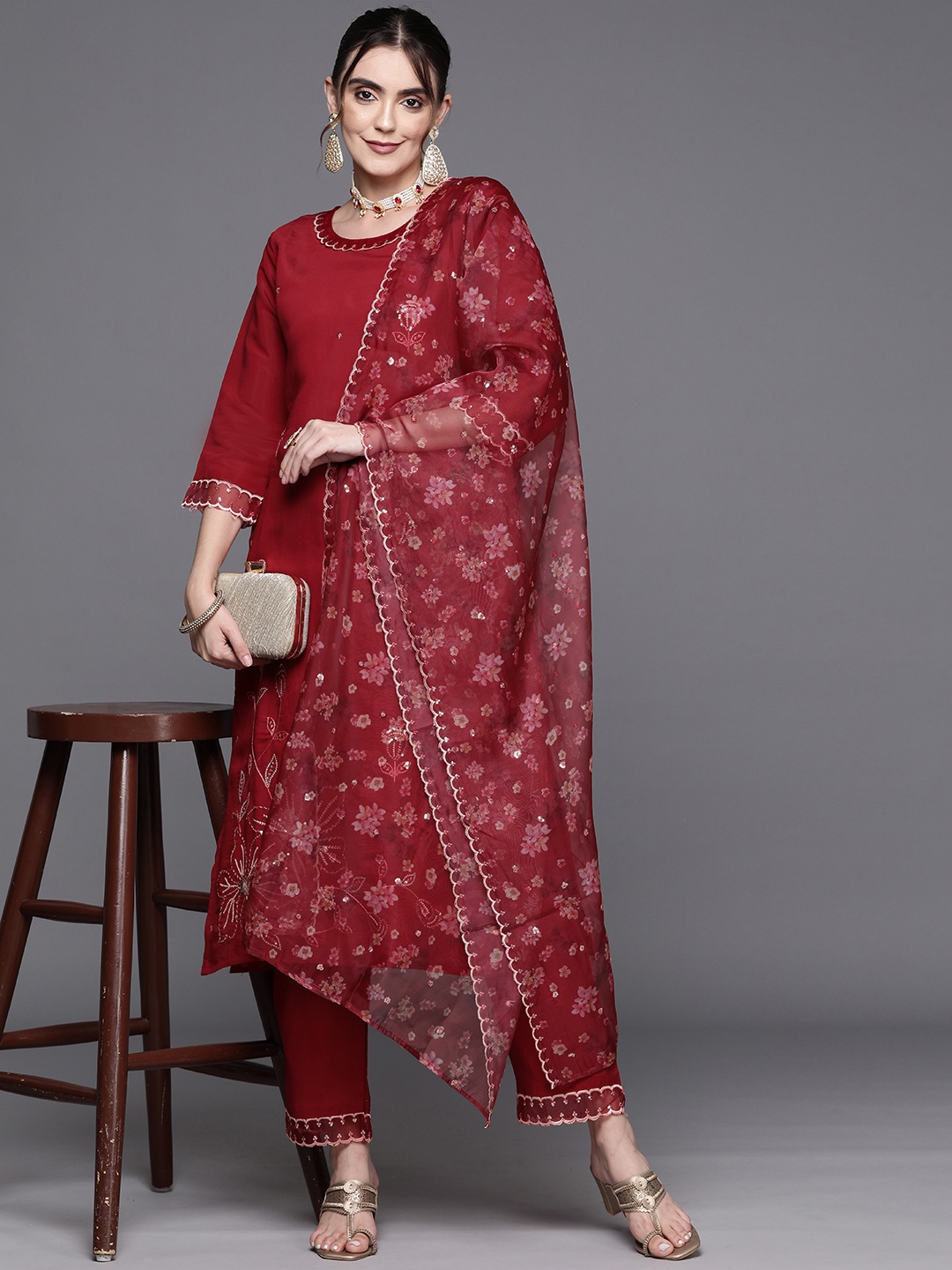 

Indo Era Floral Embroidered Regular Sequinned Kurta With Trousers & Dupatta, Red