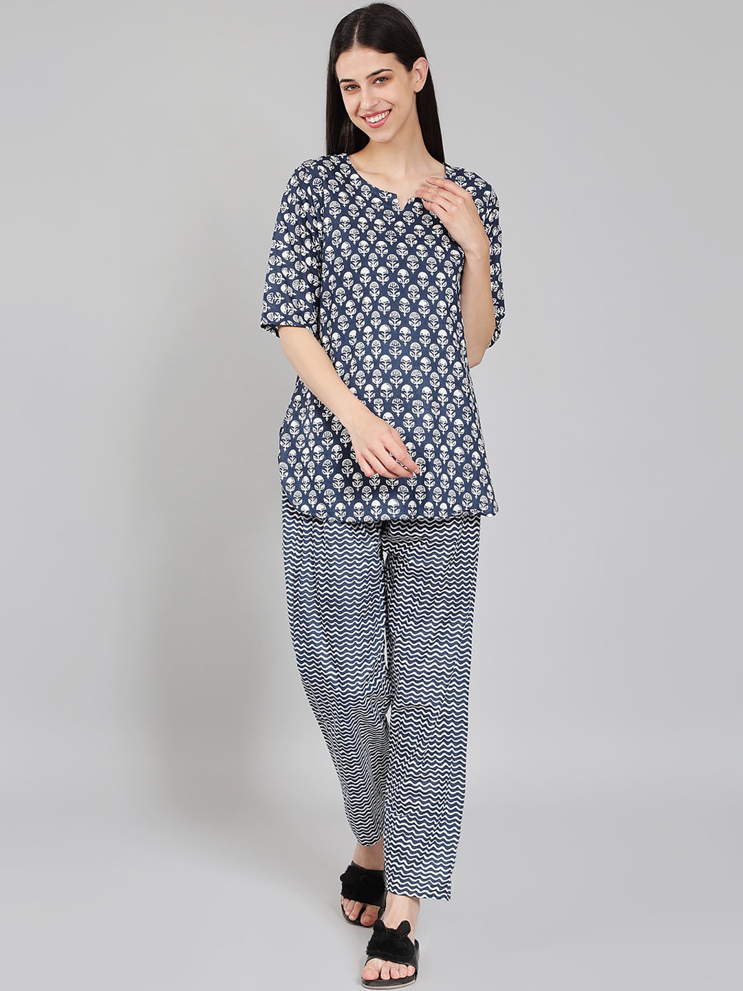 

HotGown Ethnic Motifs Printed Pure Cotton Night Suit, Navy blue