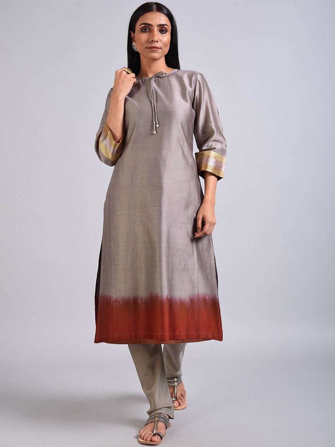 

SMRITI GUPTA Tie Up Neck Zari Chanderi Cotton Kurta, Grey
