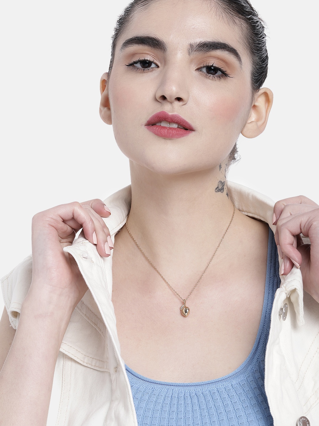 

DressBerry Women Delicate Lemon Shaped Pendant With Chain, Gold