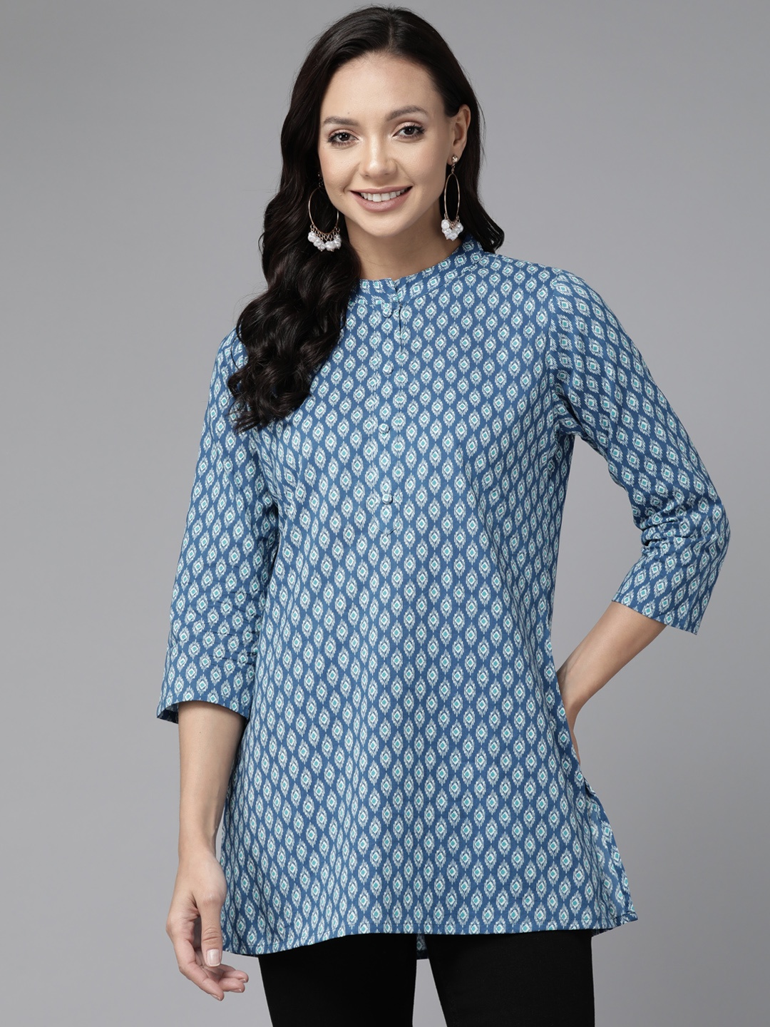 

Prakrti Ethnic Motifs Printed Pure Cotton Kurti, Blue