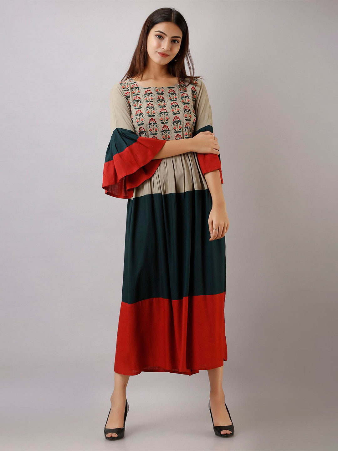 

Spera Colourblocked Bell Sleeve A-Line Maxi Dress, Red