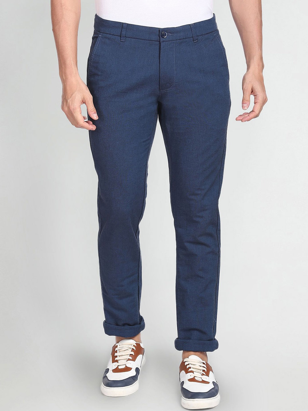 

Arrow Sport Men Slim Fit Low Rise Autoflex Casual Chinos, Navy blue