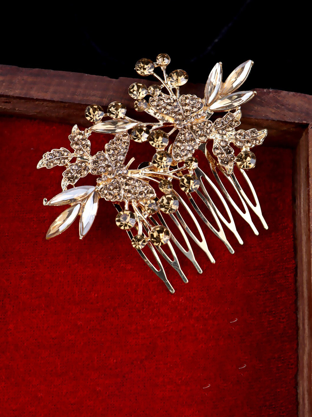 

Krelin Women Embellished Comb Pin, Gold