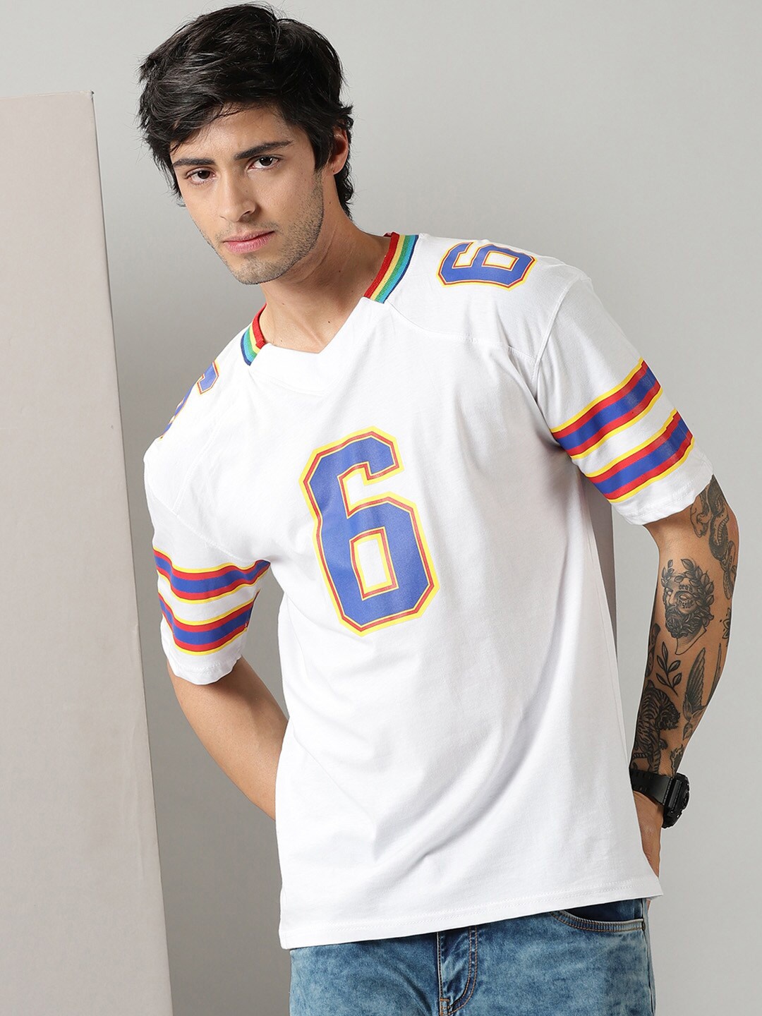 

Rodzen Typography V-Neck Loose Fit Cotton T-shirt, White