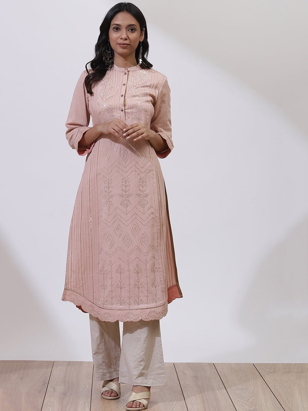 

Lakshita Embellished Mandarin Collar Sequinned Pure Cotton Kurta, Pink