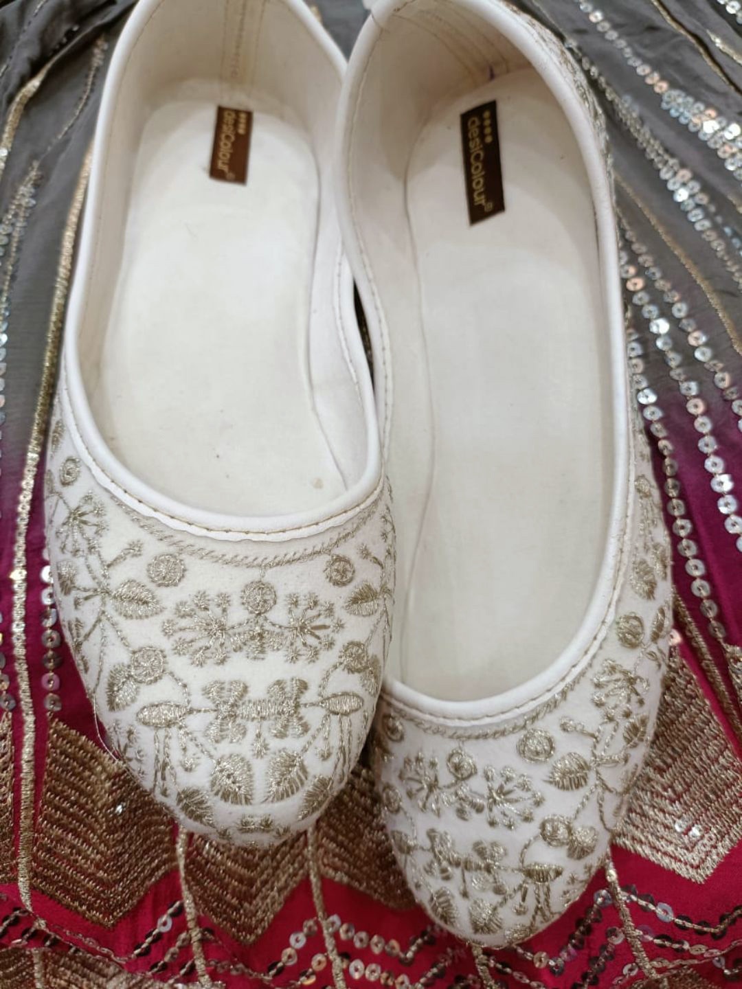 

DESI COLOUR Women Embroidered Ethnic Ballerinas Flats, White