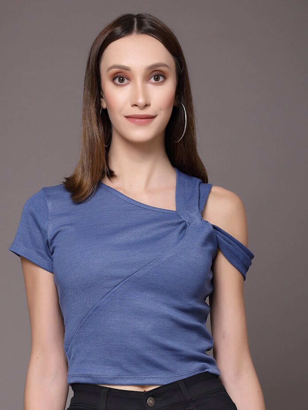 

KASSUALLY Asymmetric Sleeve Twisted Regular Top, Blue