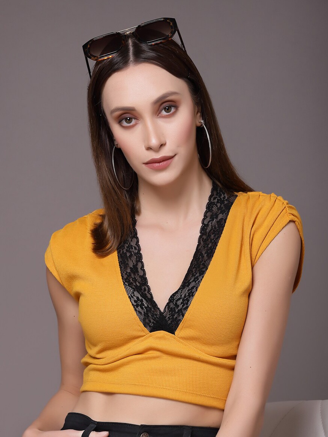 

KASSUALLY V-Neck Fitted Crop Top With Lace Inserted, Yellow