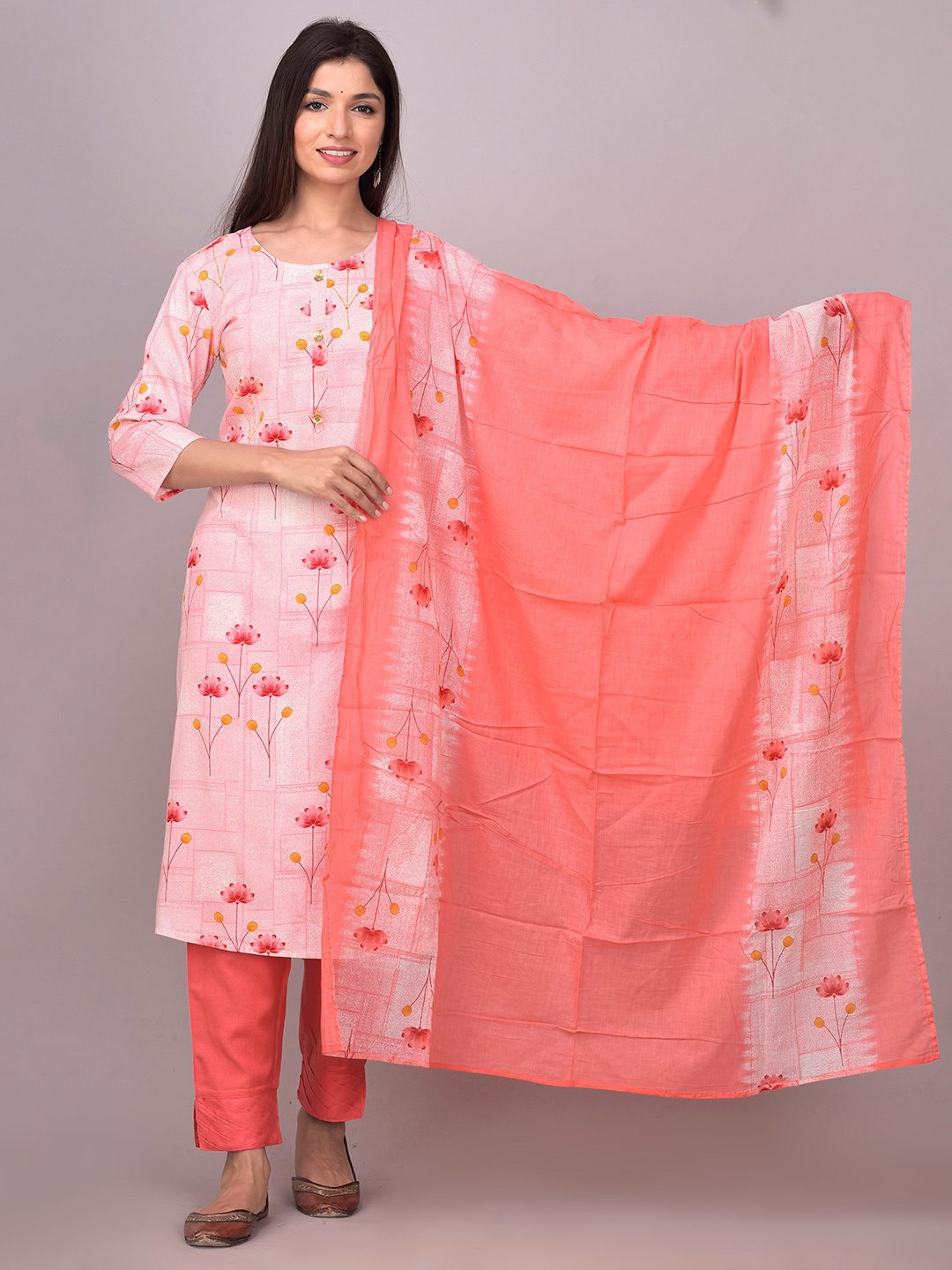 

Sangria Floral Printed Kurta with Trousers & Dupatta, Peach