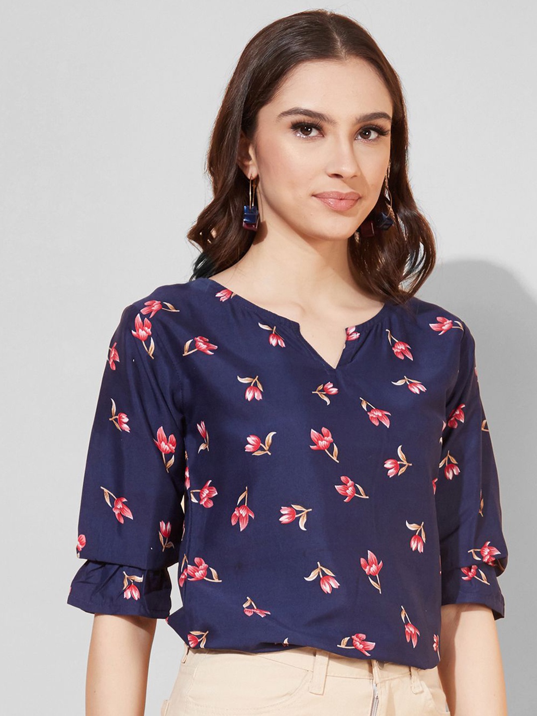 

Selvia Floral Print Bell Sleeves Top, Navy blue