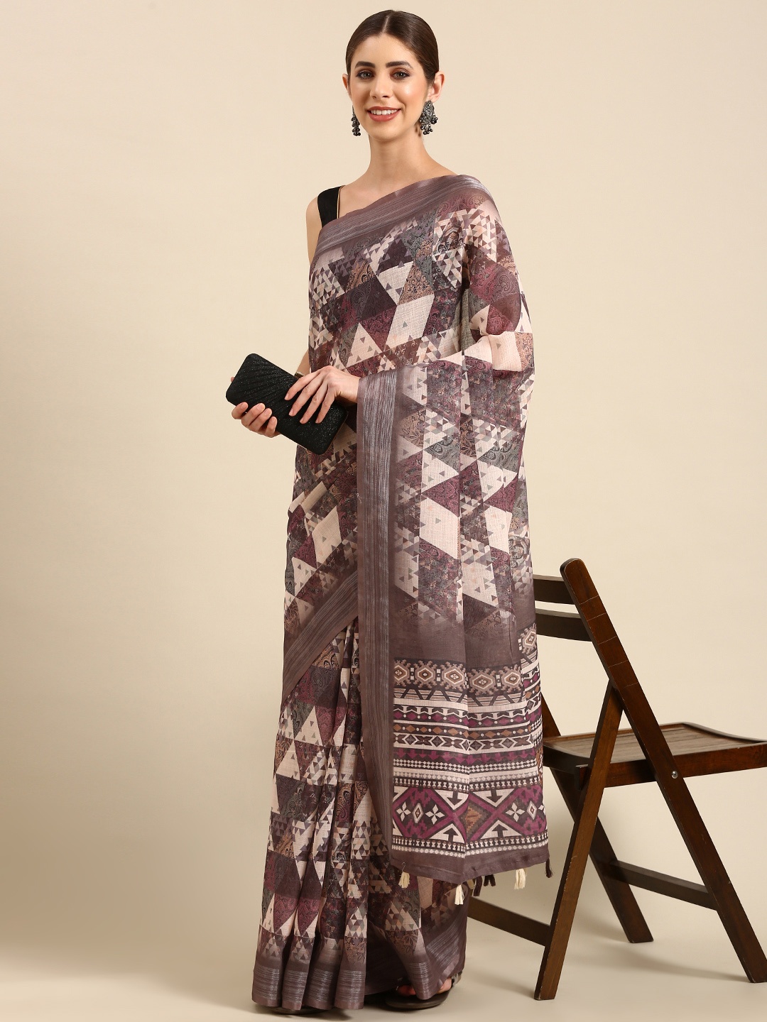 

SHANVIKA Printed Linen Blend Saree, Grey