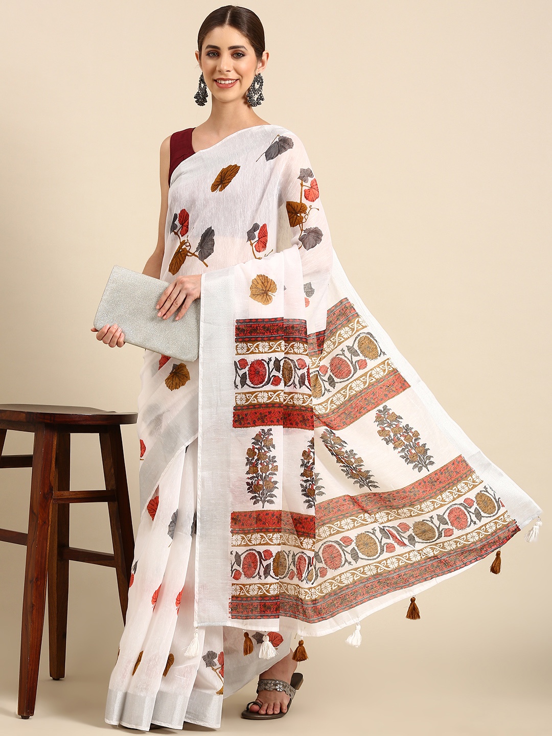 

SHANVIKA Floral Linen Blend Saree, White