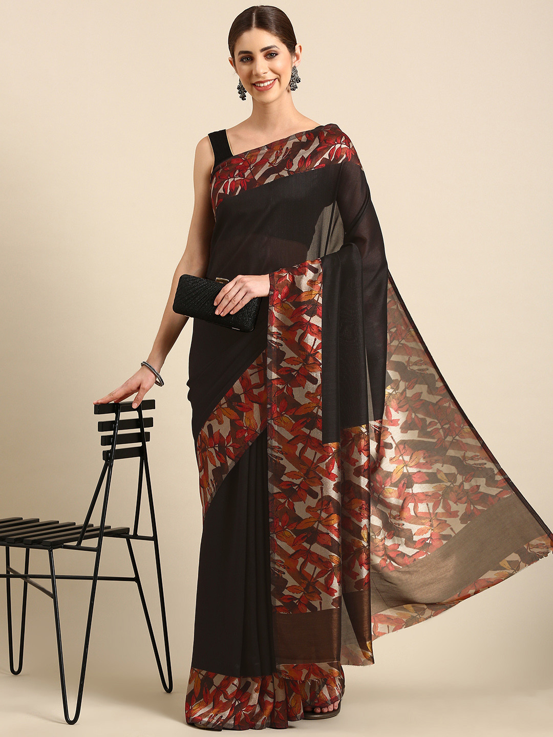 

SHANVIKA Floral Saree, Black
