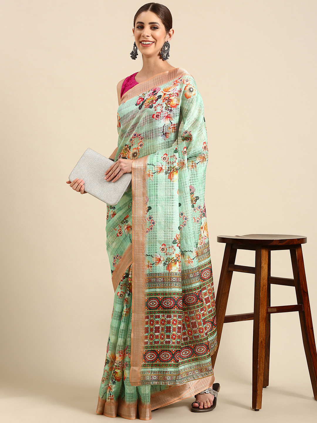 

SHANVIKA Floral Linen Blend Saree, Green