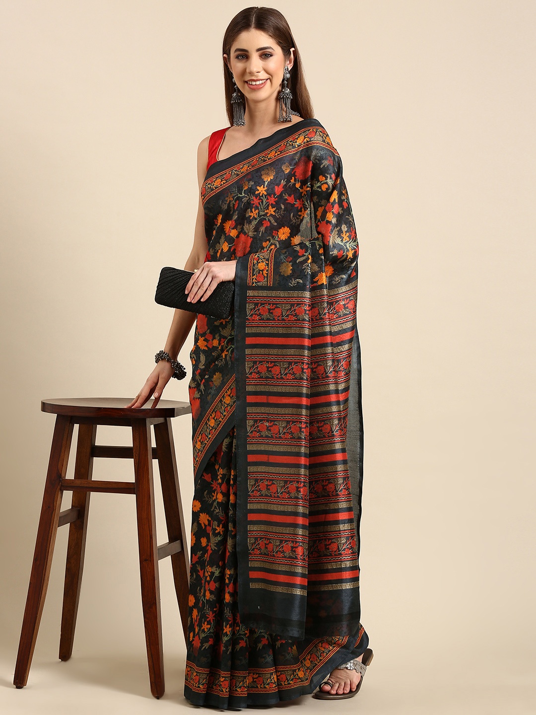 

SHANVIKA Kalamkari Printed Art Silk Saree, Grey