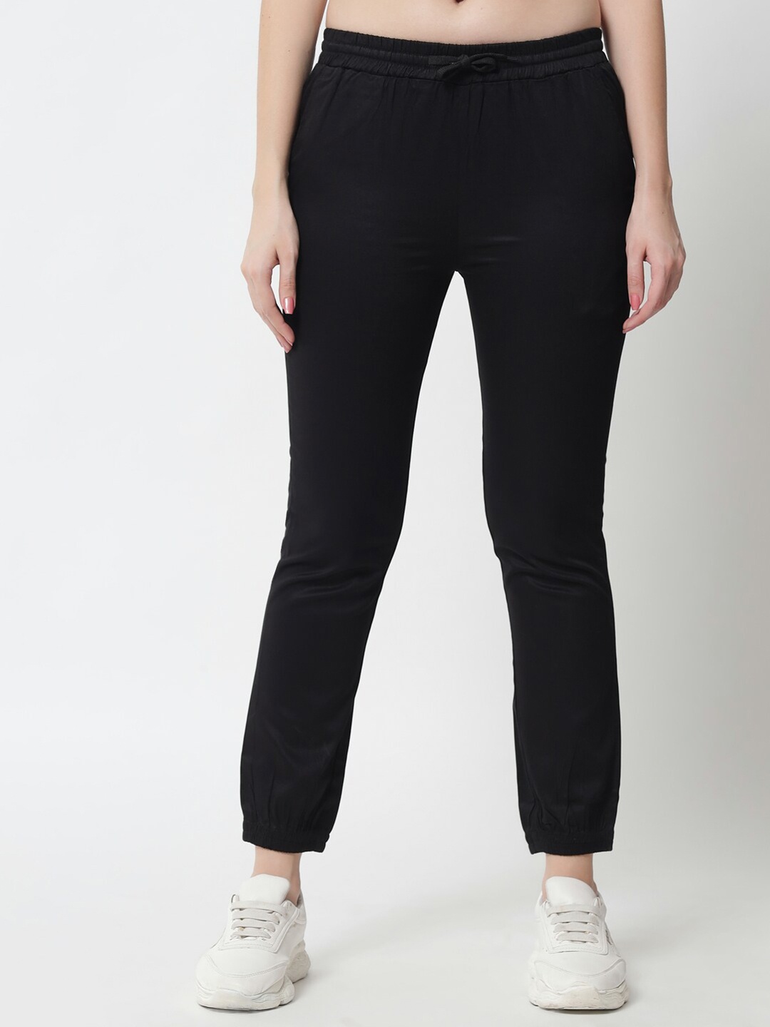 

urSense Women Mid-Rise Plain Slim Fit Cotton Joggers, Black