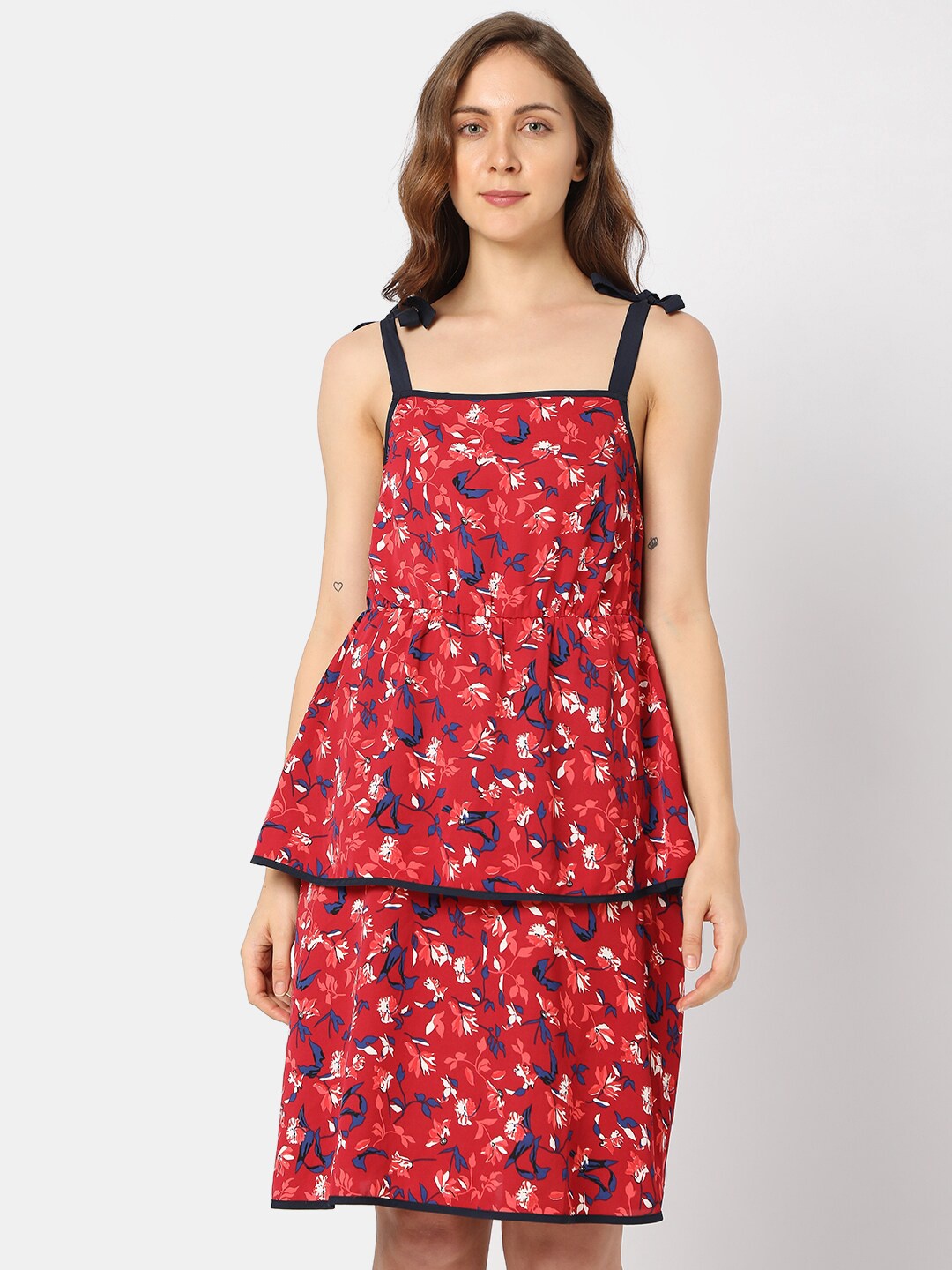 

Vero Moda Floral Printed Shoulder Strap Peplum Dress, Red