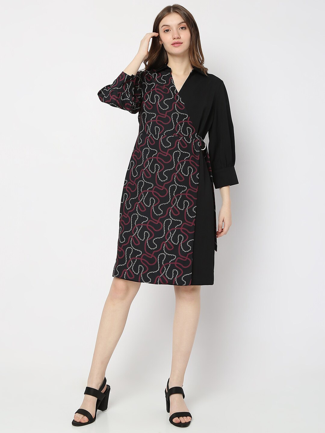 

Vero Moda V-Neck Abstract Printed Tie Up Wrap Dress, Black
