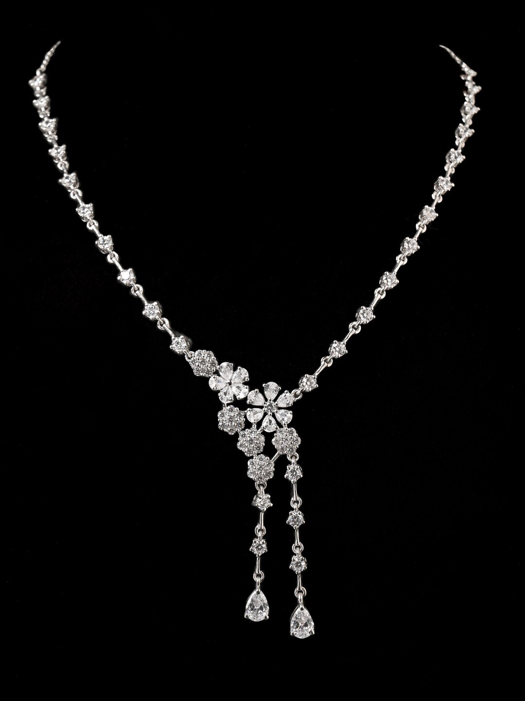 

Clara 925 Sterling Silver Cubic Zirconia Studded Necklace