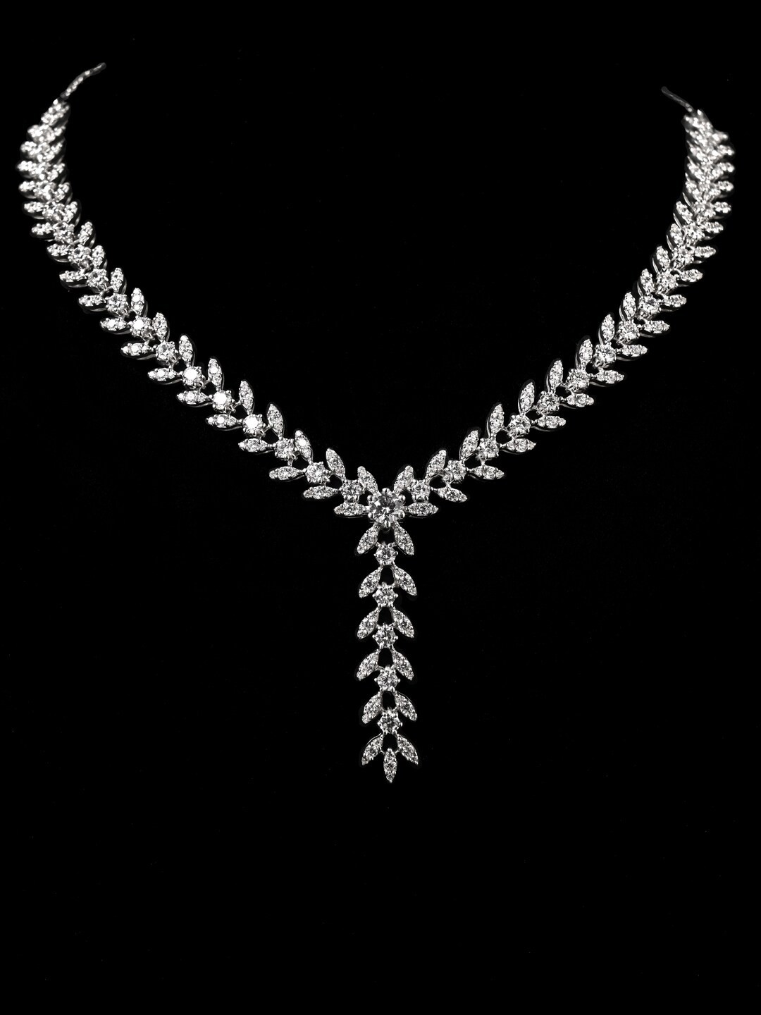

Clara 925 Sterling Silver Cubic Zirconia Studded Necklace