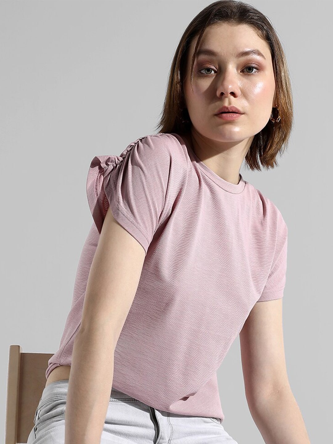 

Campus Sutra Round Neck Extended Sleeves Cotton Top, Mauve