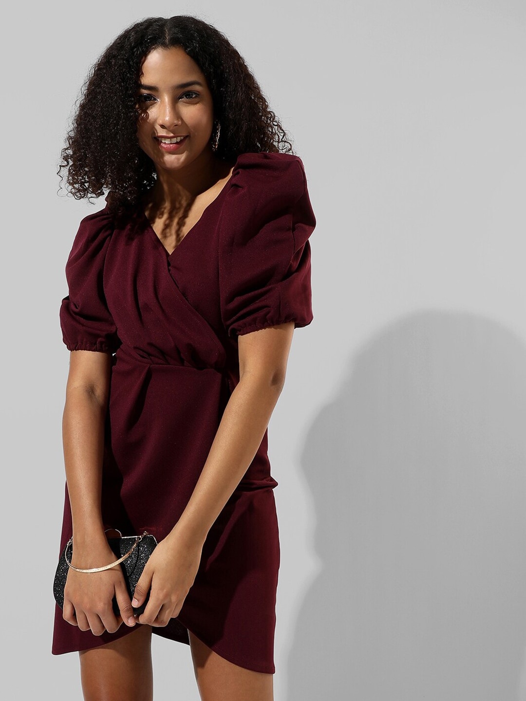 

Campus Sutra V-Neck Puff Sleeves Dress, Maroon