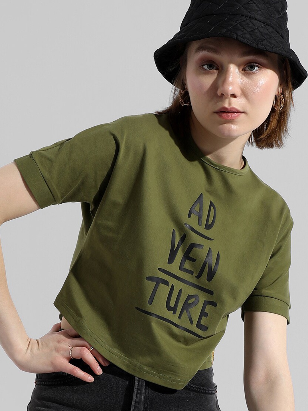 

Campus Sutra Typography Printed Cotton T-shirt, Olive