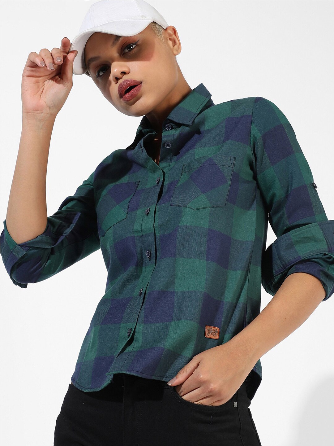 

Campus Sutra Checked Spread Collar Roll-Up Sleeves Classic Cotton Casual Shirt, Green