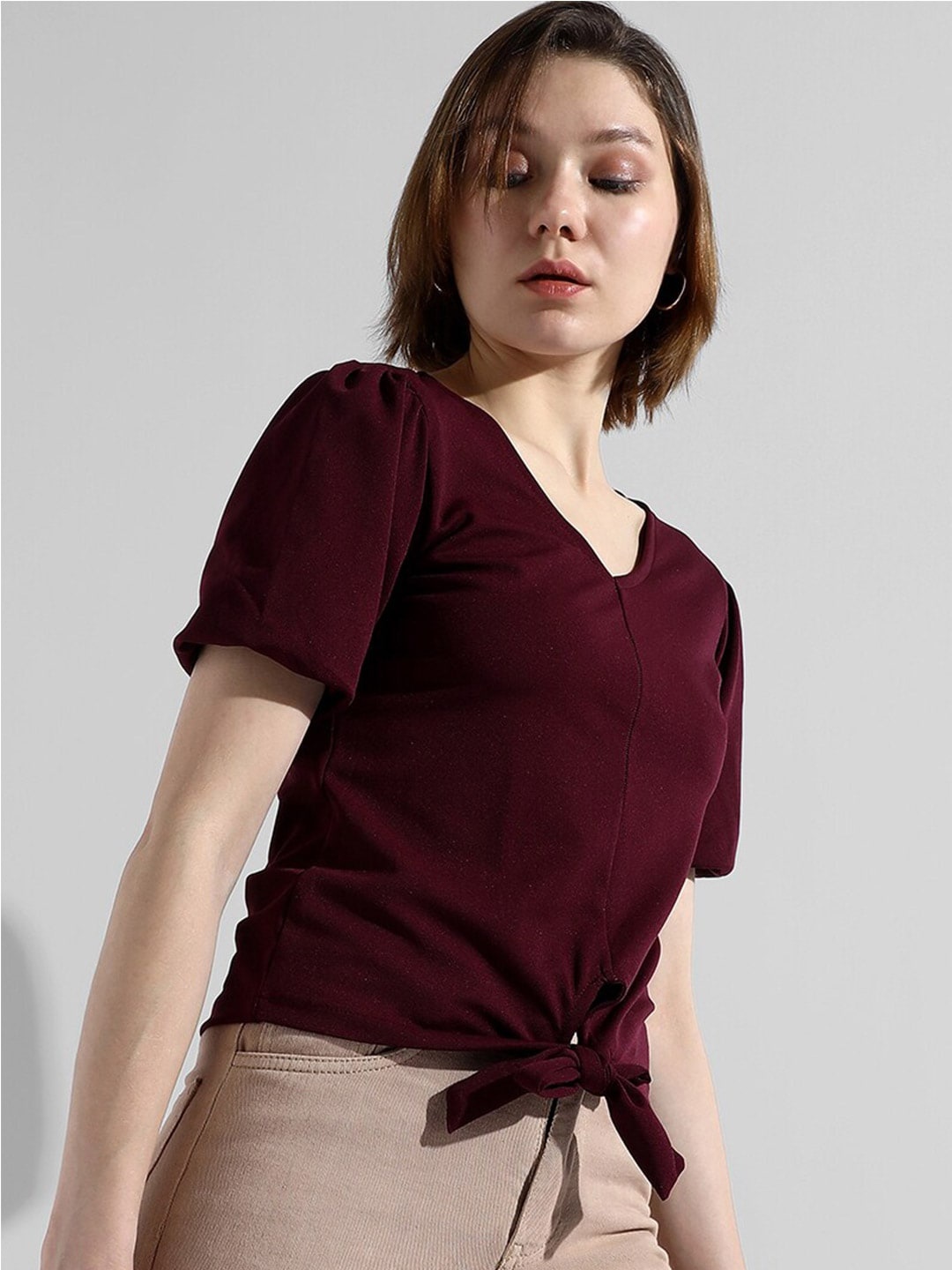 

Campus Sutra V-Neck Tie Up Cotton Top, Maroon