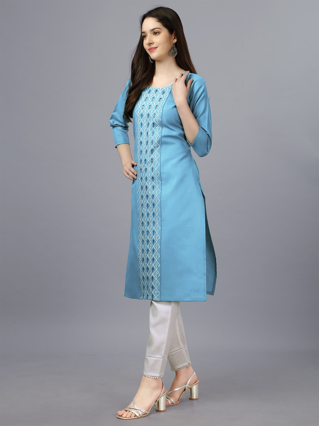 

MotiHamir Ethnic Motifs Embroidered Thread Work Pure Cotton Kurta, Blue