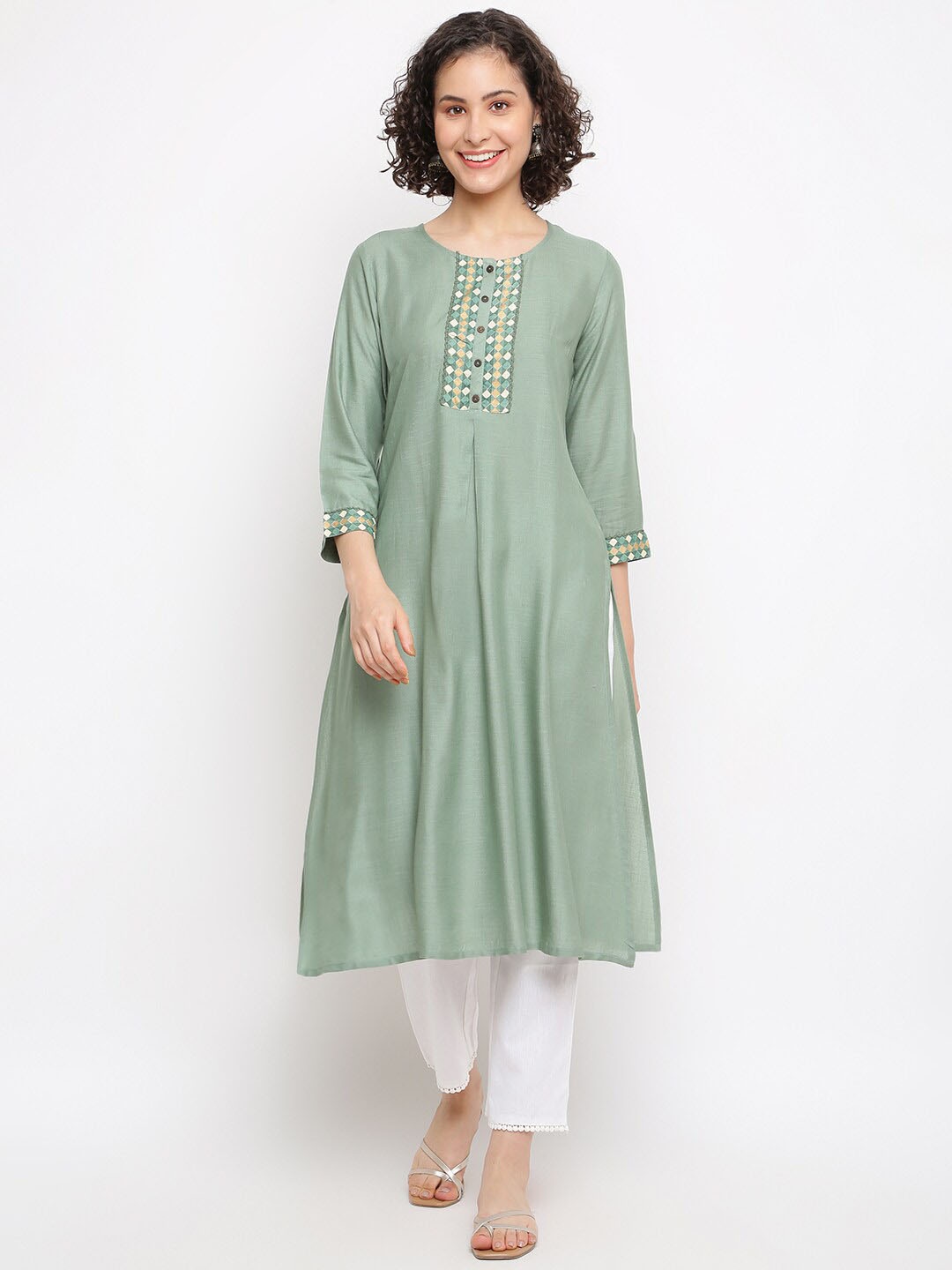 

IMARA Geometric Yoke Design Round Neck Pleated A-Line Kurta, Green